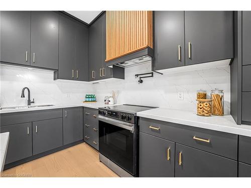 99 Hillcrest Road, Port Colborne, ON - Indoor Photo Showing Kitchen With Upgraded Kitchen