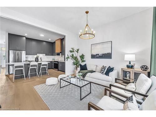 99 Hillcrest Road, Port Colborne, ON - Indoor Photo Showing Living Room