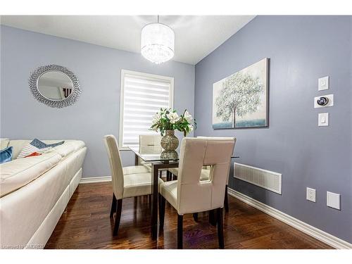 557 Settlers Road W, Oakville, ON - Indoor Photo Showing Dining Room