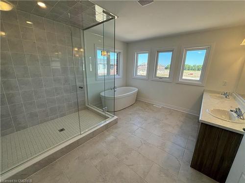 23 Langridge Way, Cambridge, ON - Indoor Photo Showing Bathroom