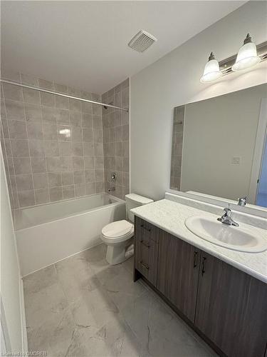 23 Langridge Way, Cambridge, ON - Indoor Photo Showing Bathroom