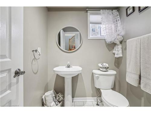 3833 Freeman Terrace, Mississauga, ON - Indoor Photo Showing Bathroom