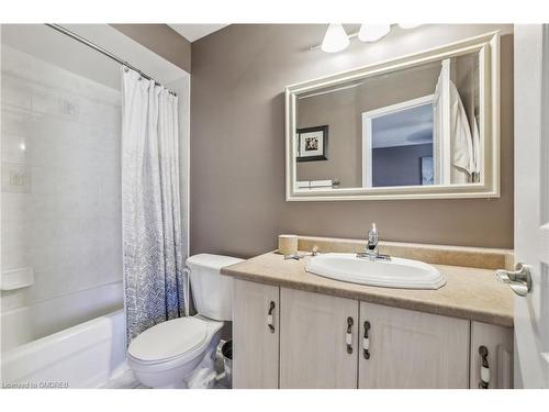 3833 Freeman Terrace, Mississauga, ON - Indoor Photo Showing Bathroom