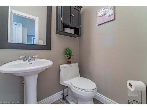 2270 Dunforest Crescent, Oakville, ON - Indoor Photo Showing Bathroom