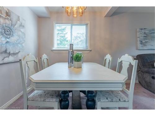 769 Cabot Trail, Milton, ON - Indoor Photo Showing Dining Room