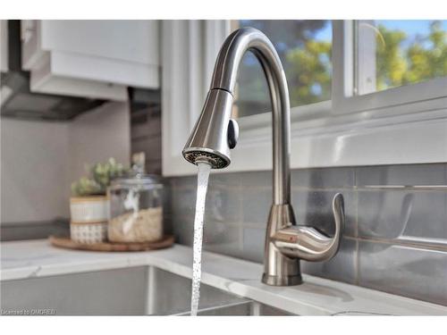 19-5475 Lakeshore Road, Burlington, ON - Indoor Photo Showing Kitchen With Double Sink