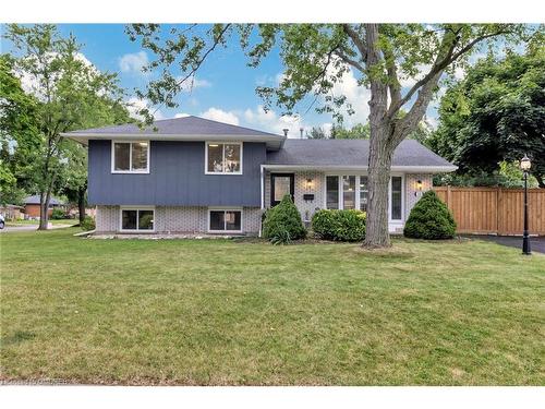 330 Duncombe Drive, Burlington, ON - Outdoor With Facade