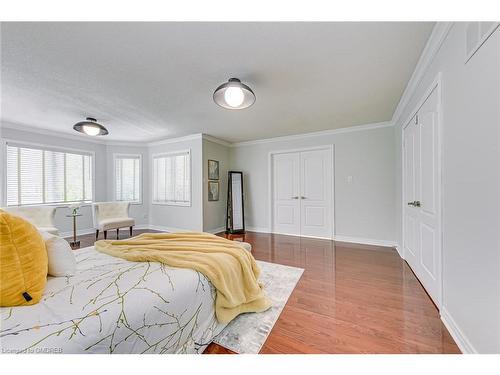 1299 Bayshire Drive, Oakville, ON - Indoor Photo Showing Bedroom