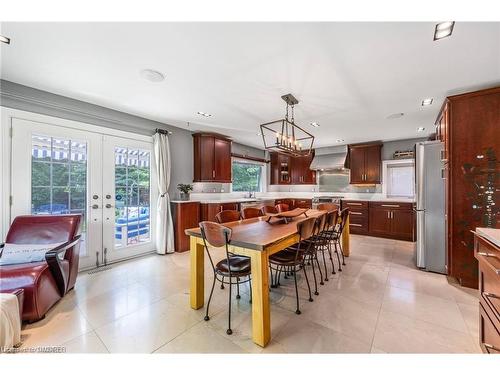 148 Cornwall Heights, Brampton, ON - Indoor Photo Showing Dining Room