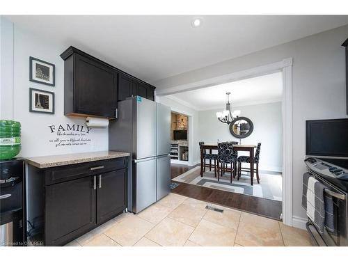 18 Fagan Drive, Georgetown, ON - Indoor Photo Showing Kitchen