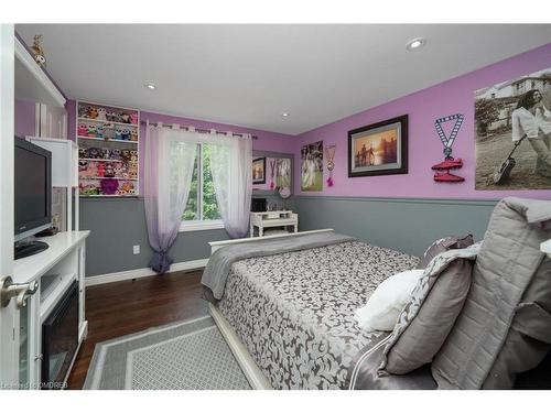 18 Fagan Drive, Georgetown, ON - Indoor Photo Showing Bedroom