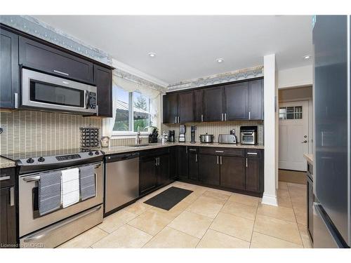 18 Fagan Drive, Georgetown, ON - Indoor Photo Showing Kitchen