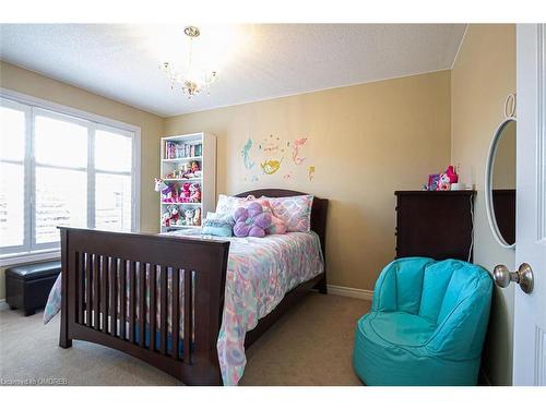 32 Tatra Crescent, Brampton, ON - Indoor Photo Showing Bedroom