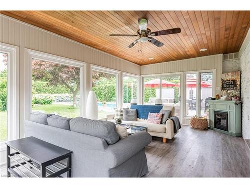 4457 Lakeshore Road, Burlington, ON - Indoor Photo Showing Living Room With Fireplace