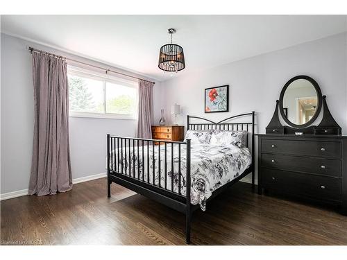 4457 Lakeshore Road, Burlington, ON - Indoor Photo Showing Bedroom