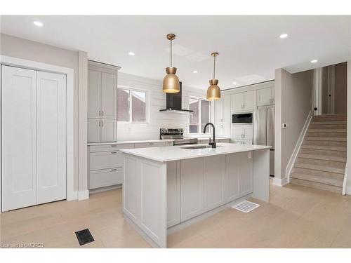 49 Spartan Avenue, Hamilton, ON - Indoor Photo Showing Kitchen With Upgraded Kitchen