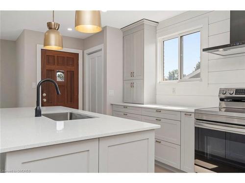 49 Spartan Avenue, Hamilton, ON - Indoor Photo Showing Kitchen