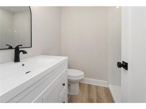 49 Spartan Avenue, Hamilton, ON - Indoor Photo Showing Bathroom