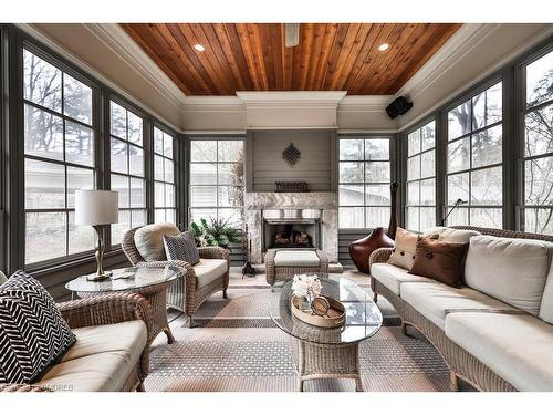 1600 Jalna Avenue, Mississauga, ON - Indoor Photo Showing Living Room With Fireplace