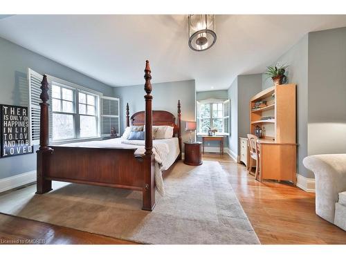 1600 Jalna Avenue, Mississauga, ON - Indoor Photo Showing Bedroom