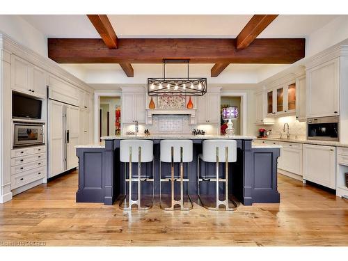 1600 Jalna Avenue, Mississauga, ON - Indoor Photo Showing Kitchen