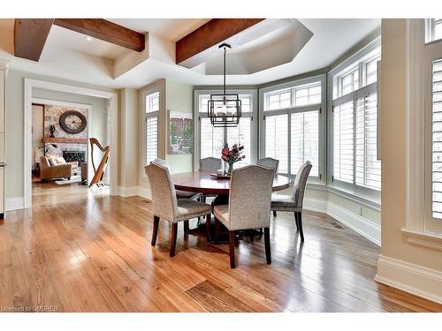 1600 Jalna Avenue, Mississauga, ON - Indoor Photo Showing Dining Room