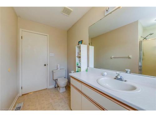 24 Westland Street, St. Catharines, ON - Indoor Photo Showing Bathroom