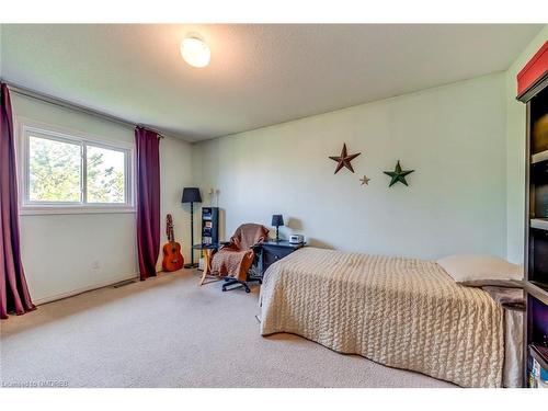 24 Westland Street, St. Catharines, ON - Indoor Photo Showing Bedroom