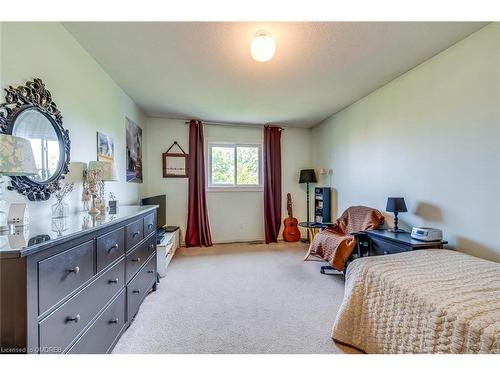 24 Westland Street, St. Catharines, ON - Indoor Photo Showing Bedroom