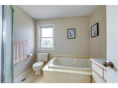 24 Westland Street, St. Catharines, ON - Indoor Photo Showing Bathroom