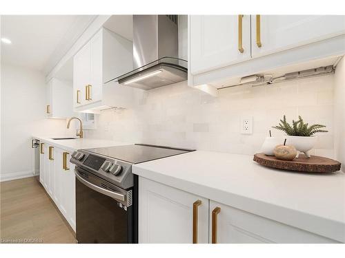 52 Watt Street, Guelph, ON - Indoor Photo Showing Kitchen