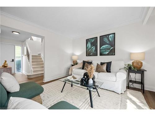 1144 Jamesway Boulevard, Oakville, ON - Indoor Photo Showing Living Room