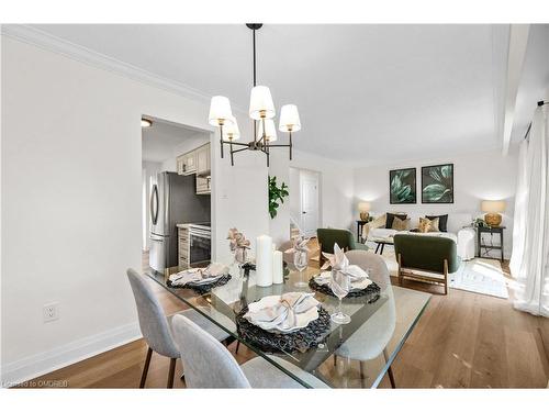 1144 Jamesway Boulevard, Oakville, ON - Indoor Photo Showing Dining Room