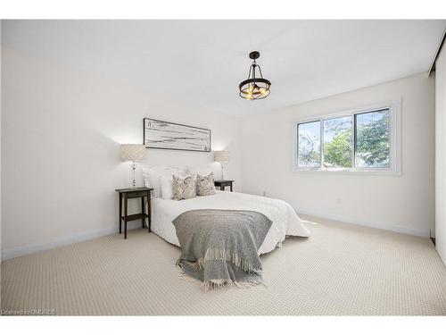 1144 Jamesway Boulevard, Oakville, ON - Indoor Photo Showing Bedroom