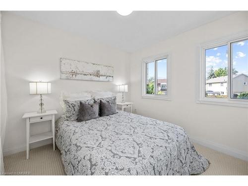 1144 Jamesway Boulevard, Oakville, ON - Indoor Photo Showing Bedroom