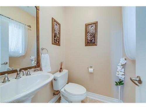 2395 Thruxton Drive, Oakville, ON - Indoor Photo Showing Bathroom