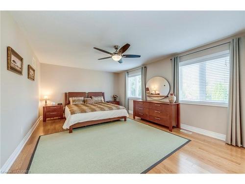 2395 Thruxton Drive, Oakville, ON - Indoor Photo Showing Bedroom