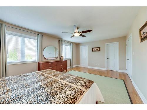 2395 Thruxton Drive, Oakville, ON - Indoor Photo Showing Bedroom