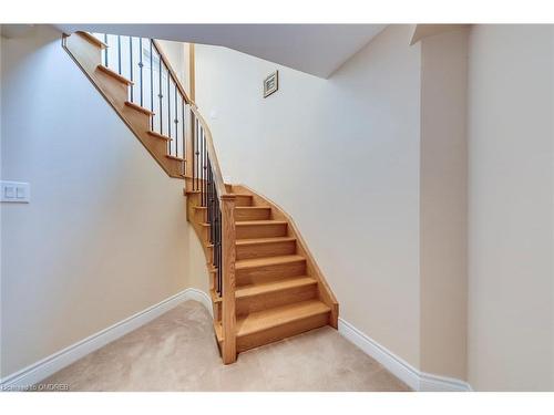 2395 Thruxton Drive, Oakville, ON - Indoor Photo Showing Other Room