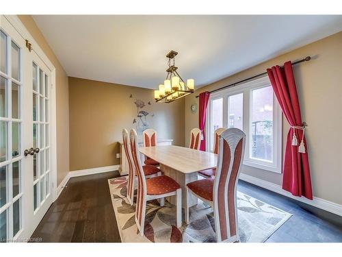 1125 Windrush Drive, Oakville, ON - Indoor Photo Showing Dining Room