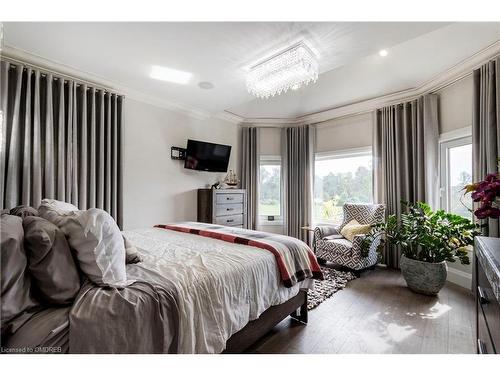 6805 Wellington Rd 34 Drive, Cambridge, ON - Indoor Photo Showing Bedroom