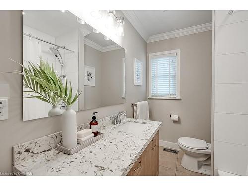 270 Felan Avenue, Oakville, ON - Indoor Photo Showing Bathroom