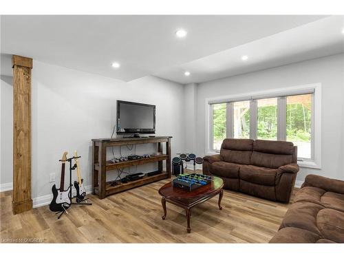 185 Desroches Trail, Tiny, ON - Indoor Photo Showing Living Room