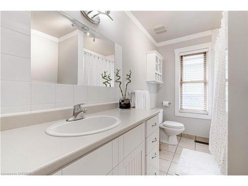 384 Pine Avenue, Oakville, ON - Indoor Photo Showing Bathroom