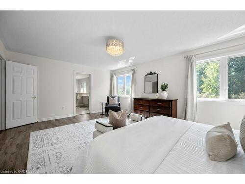 2156 Colonel William Parkway, Oakville, ON - Indoor Photo Showing Bedroom