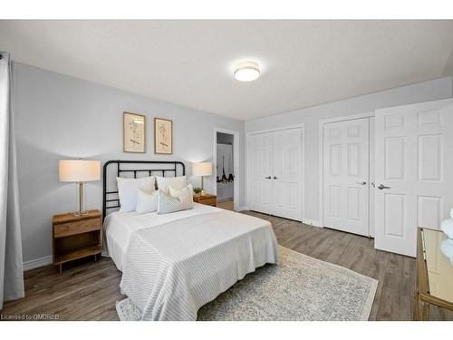 2156 Colonel William Parkway, Oakville, ON - Indoor Photo Showing Bedroom