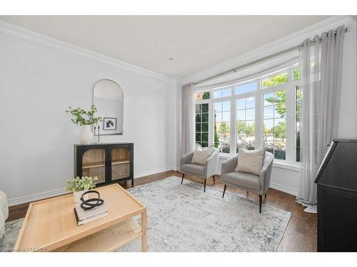 2156 Colonel William Parkway, Oakville, ON - Indoor Photo Showing Living Room