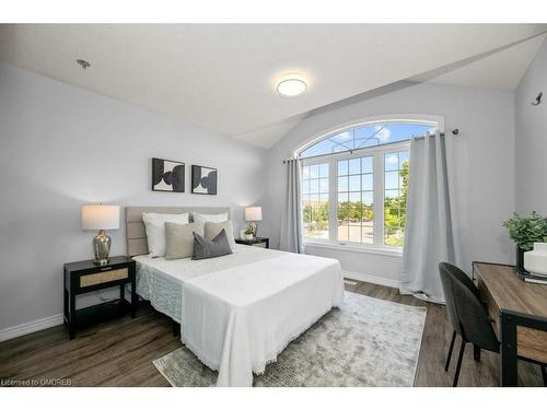 2156 Colonel William Parkway, Oakville, ON - Indoor Photo Showing Bedroom