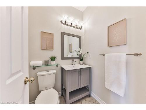 2324 Tesla Crescent, Oakville, ON - Indoor Photo Showing Bathroom