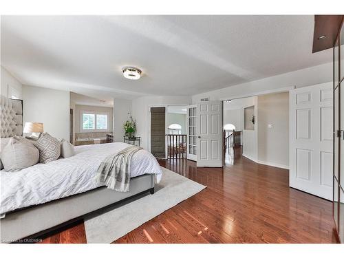 2324 Tesla Crescent, Oakville, ON - Indoor Photo Showing Bedroom